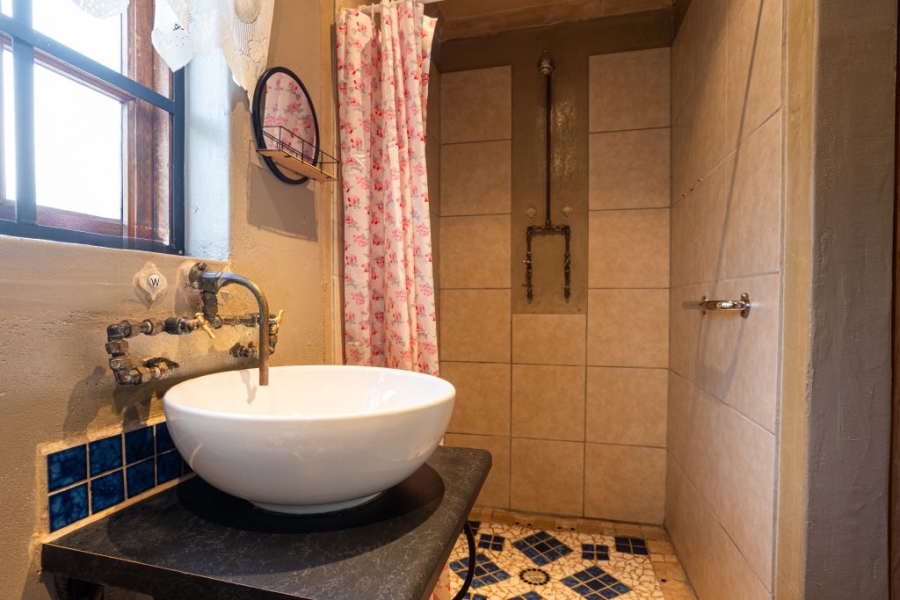 6 Bedroom Property for Sale in Wellington North Western Cape